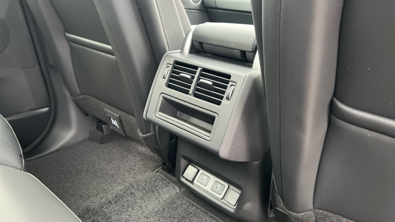 Land Rover Discovery 3.0 D350 Dynamic SE 5dr Auto Diesel Station Wagon